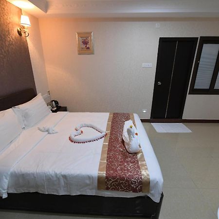 Coastal Grand Hotel Sampath Tiruchirappalli Extérieur photo