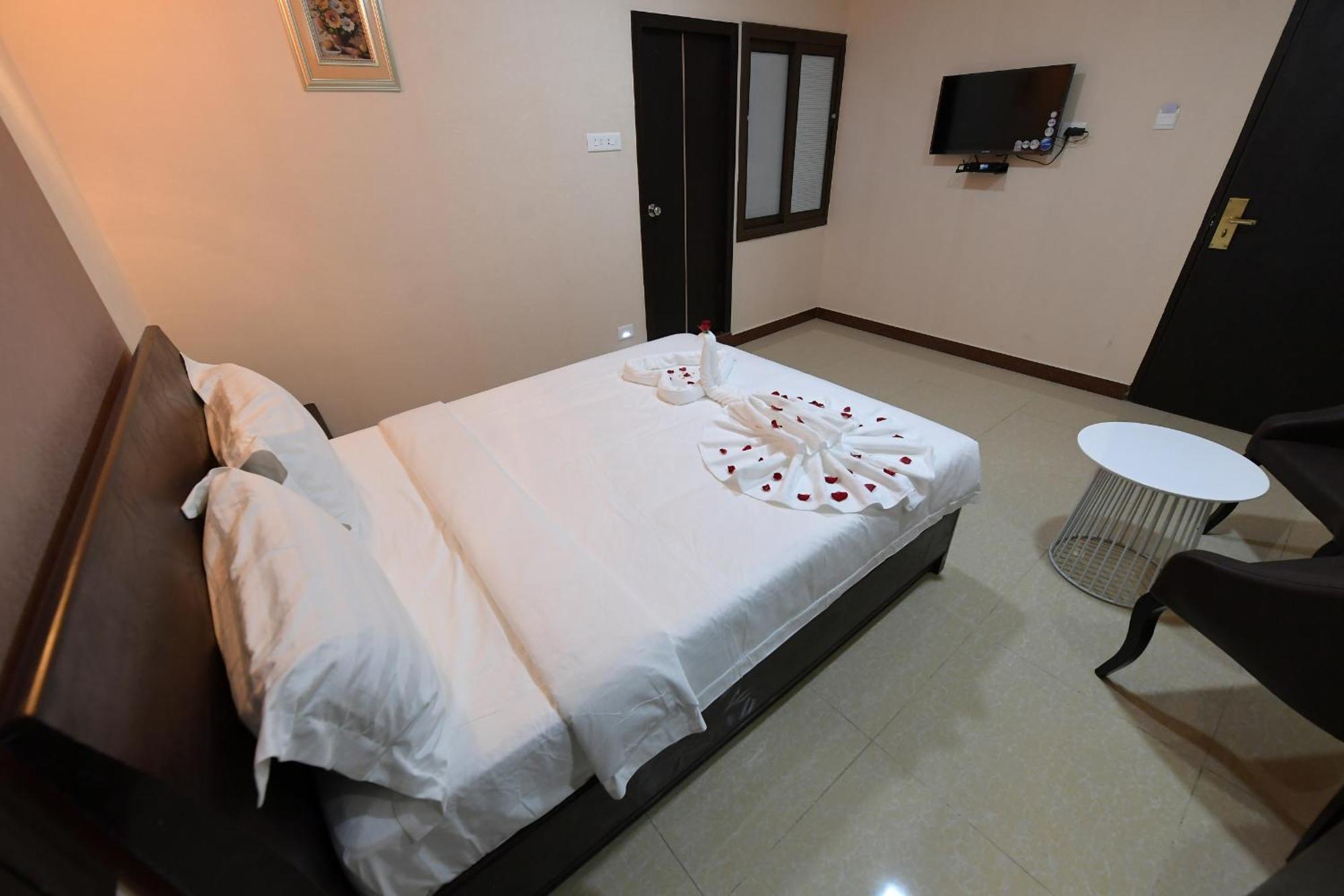Coastal Grand Hotel Sampath Tiruchirappalli Extérieur photo