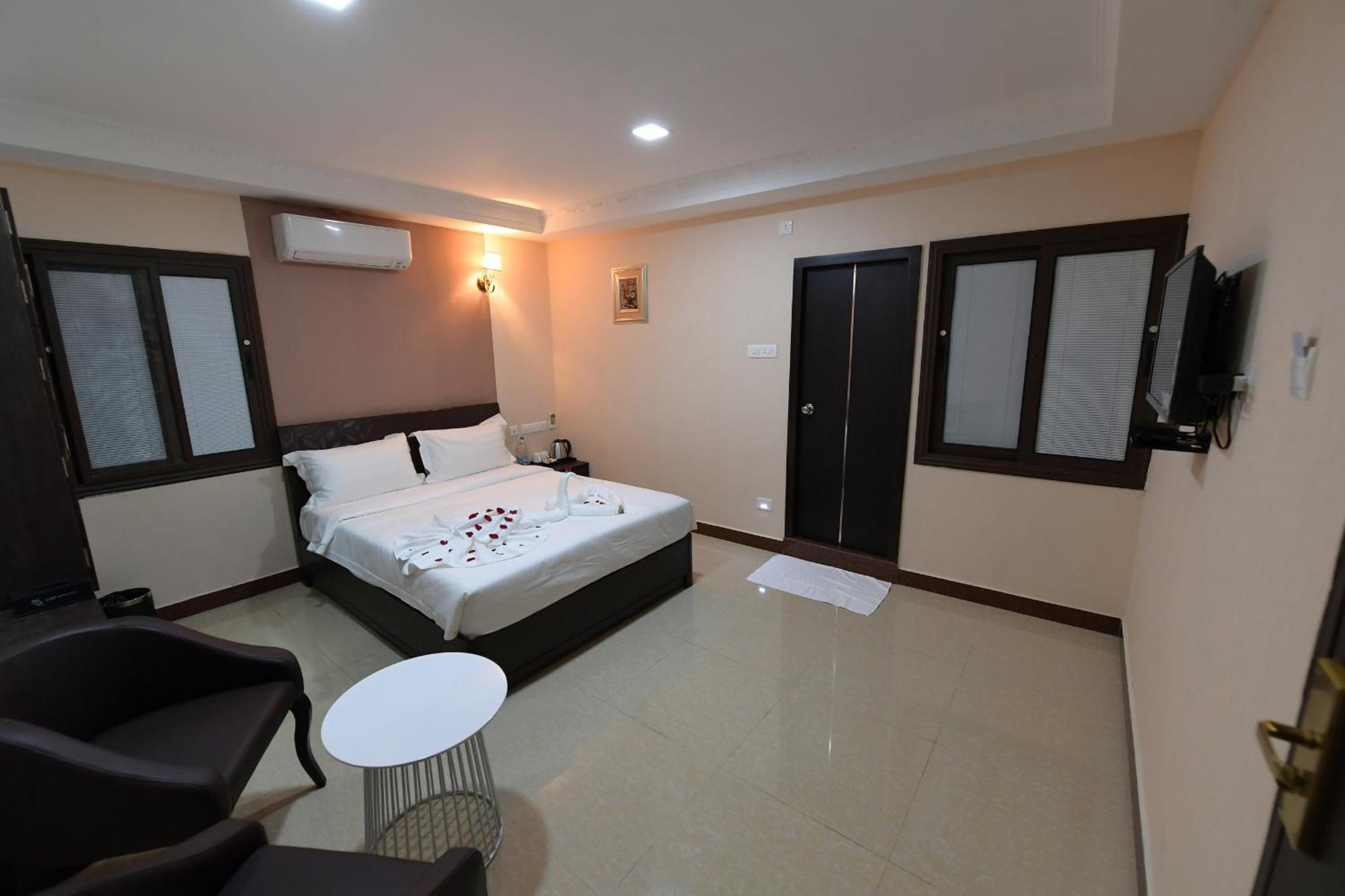 Coastal Grand Hotel Sampath Tiruchirappalli Extérieur photo