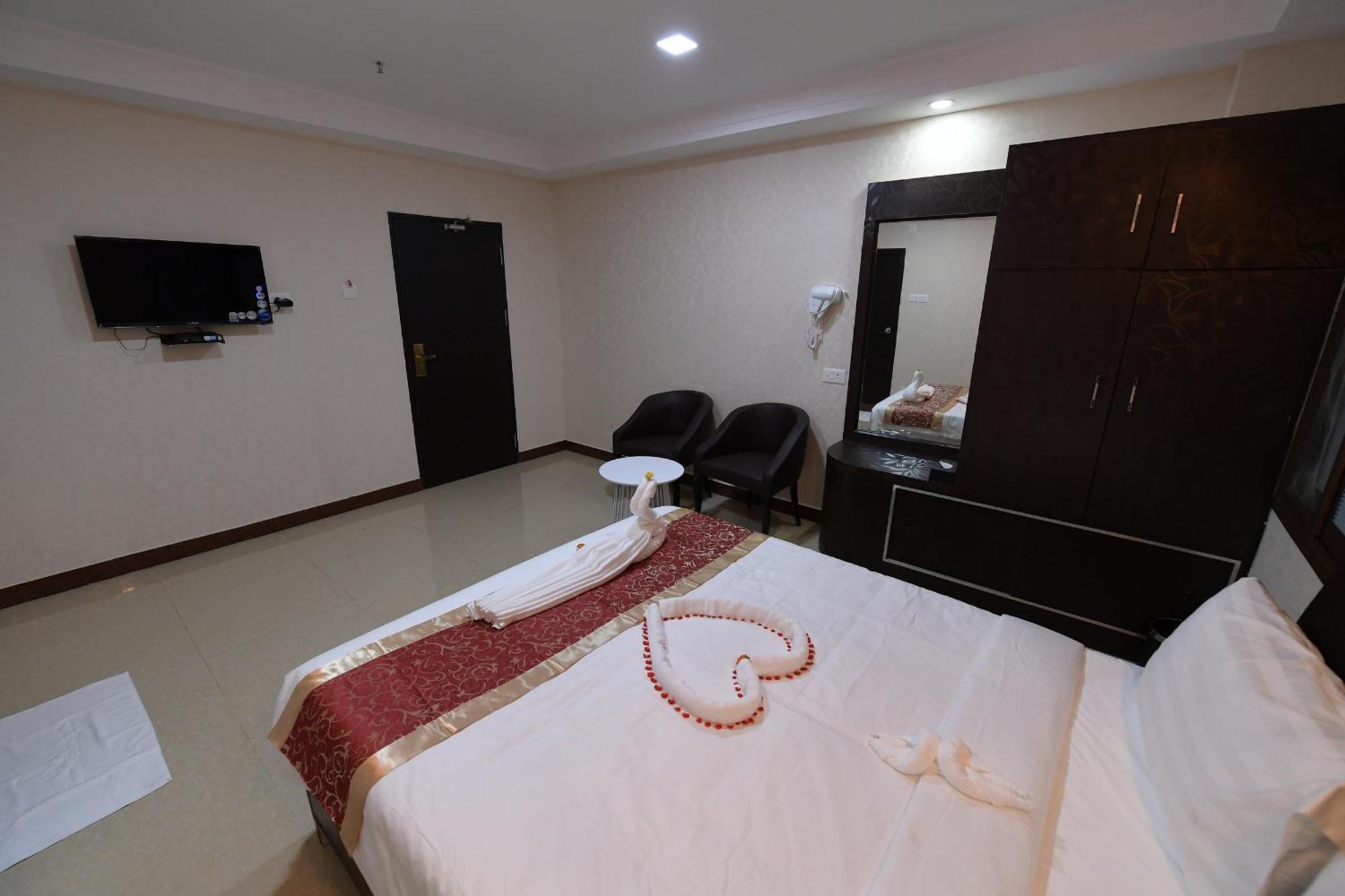Coastal Grand Hotel Sampath Tiruchirappalli Extérieur photo