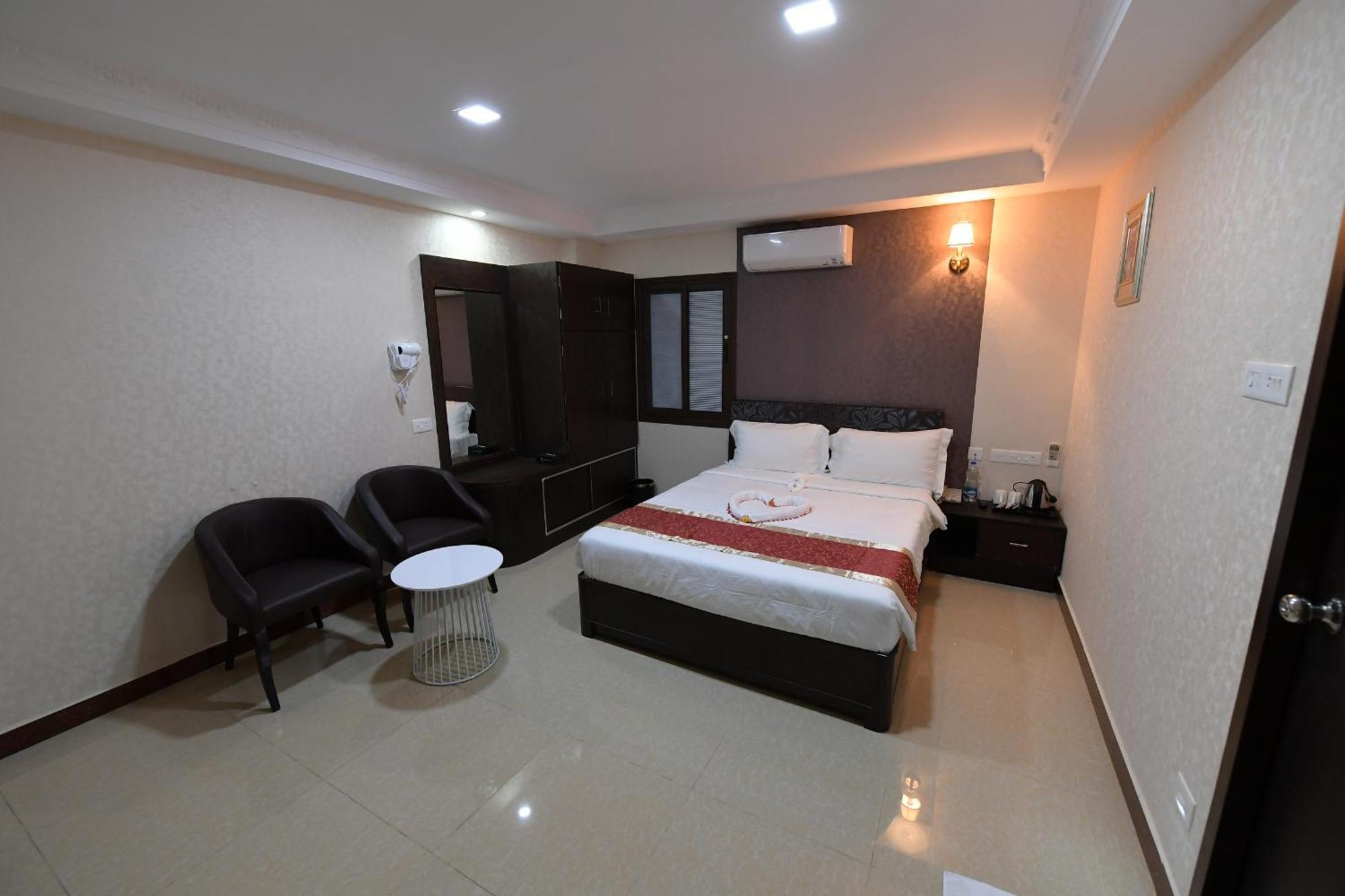 Coastal Grand Hotel Sampath Tiruchirappalli Extérieur photo